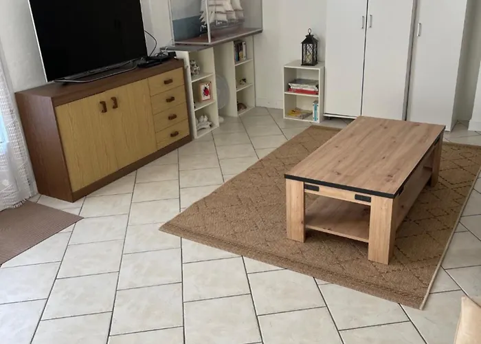 Gite Le Paradis Vakantiehuis Pern