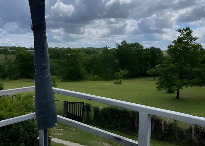 Vakantiehuis Gite Le Paradis Pern