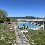 Le Paradis Pern